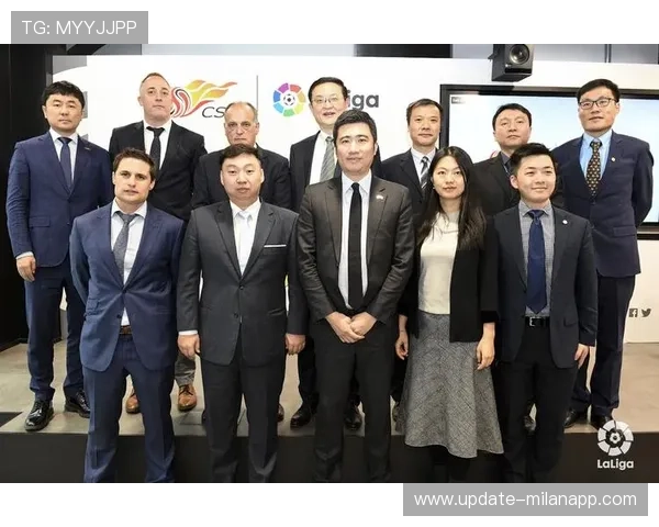 “中超俱乐部签订战略合作协议，推动联赛国际化”，中超的俱乐部